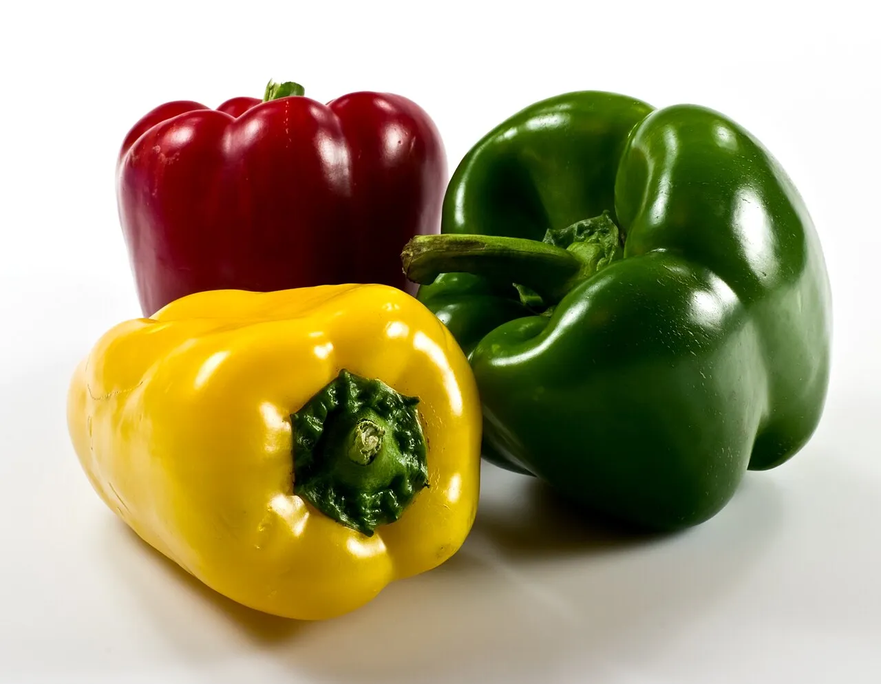 Cayenne Pepper (var. annuum) — photo by Nikodem Nijaki